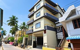 Moshis Nest - Just 1 Km From Aravind Hospital